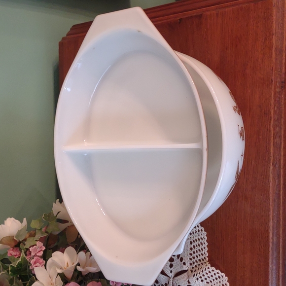 Pyrex Early American Lot of 3 - Picture 3 of 5